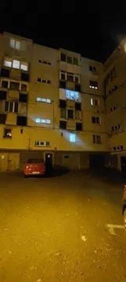 Apartament cu 2 camere decomandat, mobilat în Zorilor