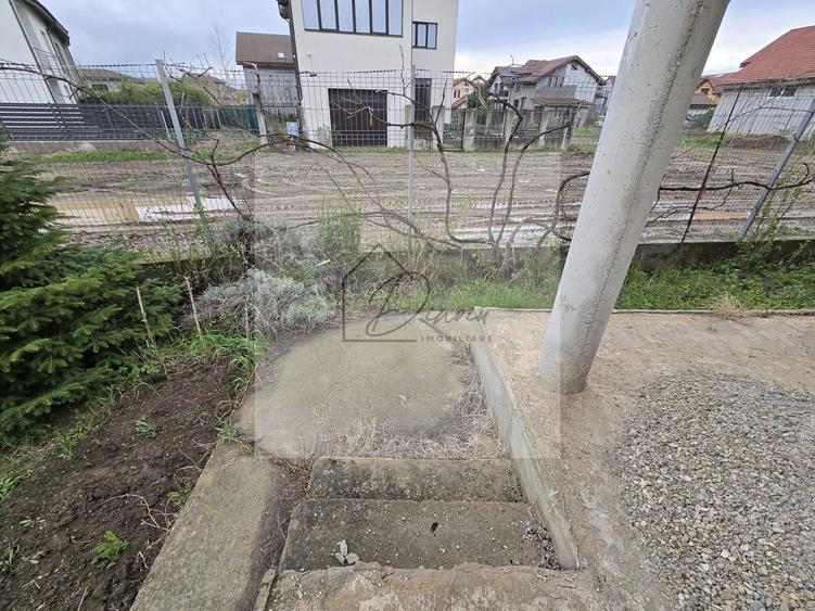 Casă individuală cu 3 camere cu Canalizare în Central