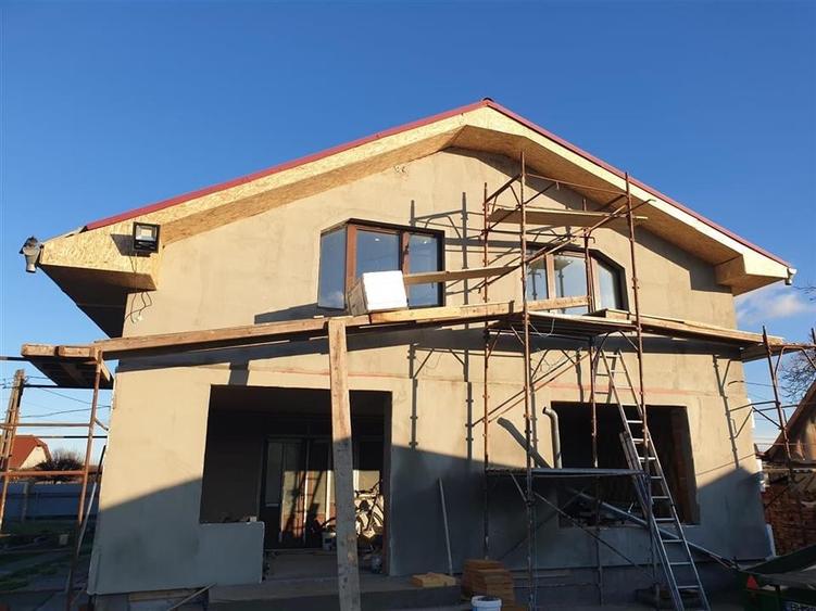 Casă individuală cu 5 camere cu Teren 1480 Mp în Biharia