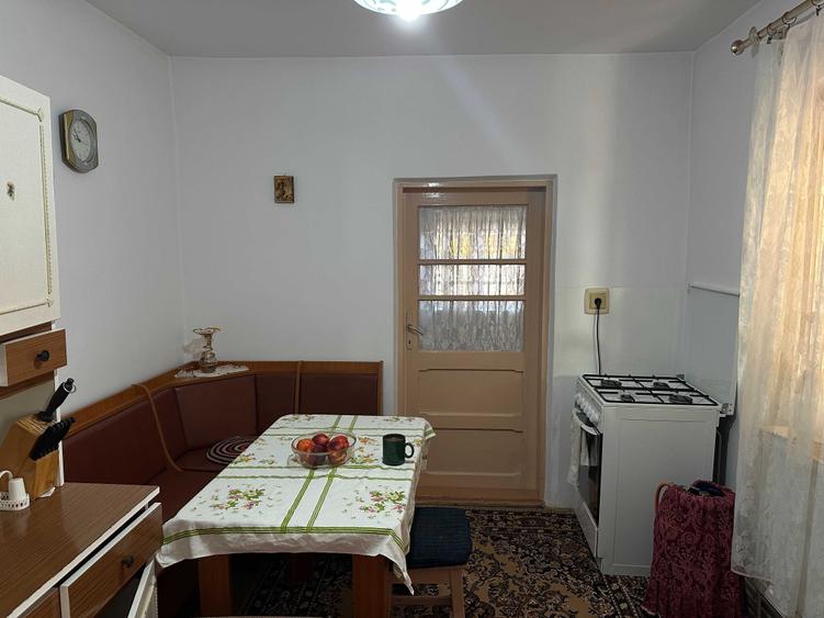 Casa de vanzare in Savinesti - 3