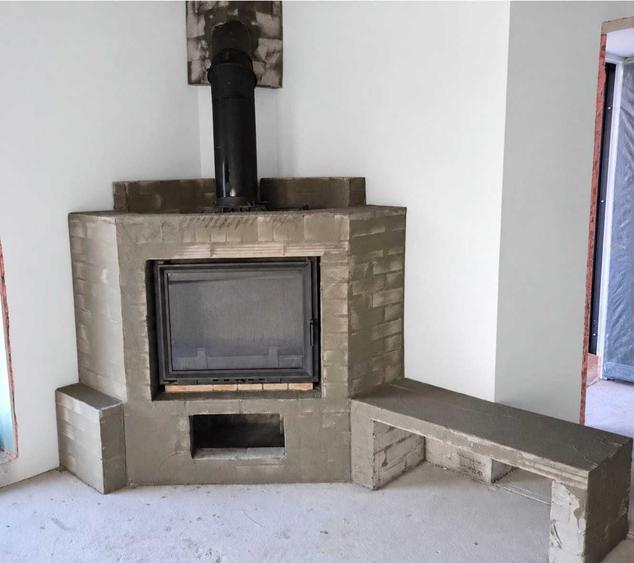 Casă cu 4 camere în Baia de Fier