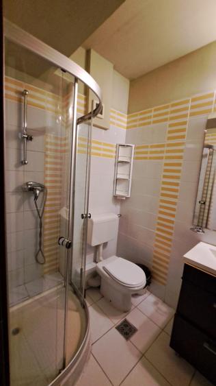 Apartament cu 3 camere decomandat, mobilat în Aviației