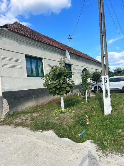 Casa de vanzare in sat Grosi com.Margina jud Timis