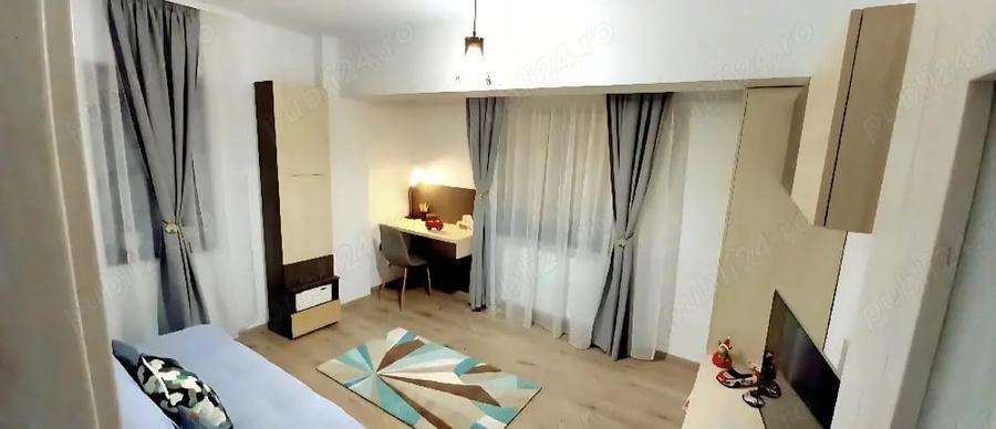 Apartament cu 2 camere decomandat în Tractorul