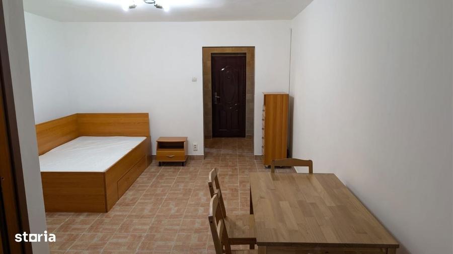 Garsonieră decomandată în Cotroceni
