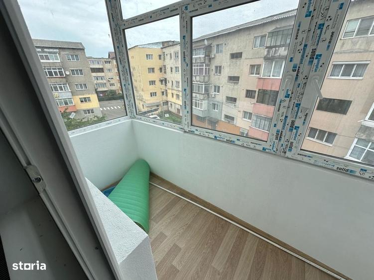 Apartament cu 2 camere decomandat în Exterior Vest