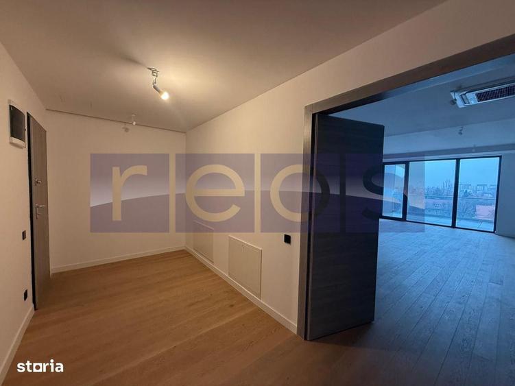 Apartament cu 3 camere decomandat în Floreasca
