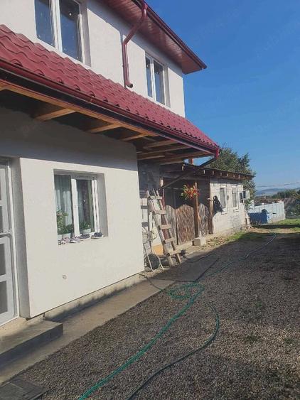 Casă cu 5 camere cu Teren 1000 Mp în Sângeorgiu de Mureș