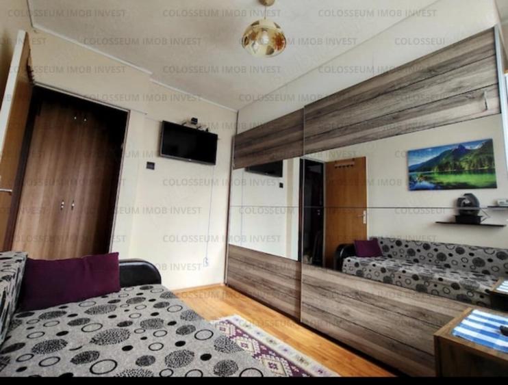 Apartament cu 3 camere semidecomandat în Florilor