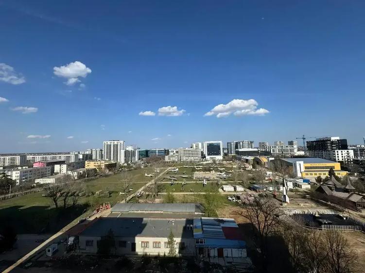 Apartament cu 2 camere decomandat în Aviației