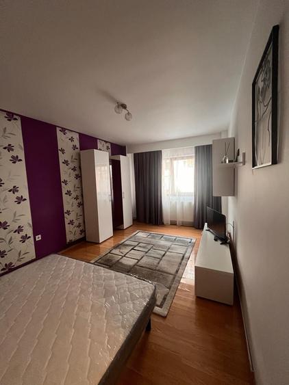 Garsonieră decomandată în Drumul Carului