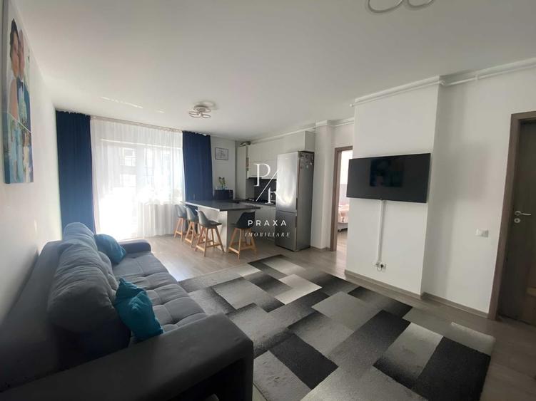 Apartament cu 2 camere semidecomandat, mobilat în Florești