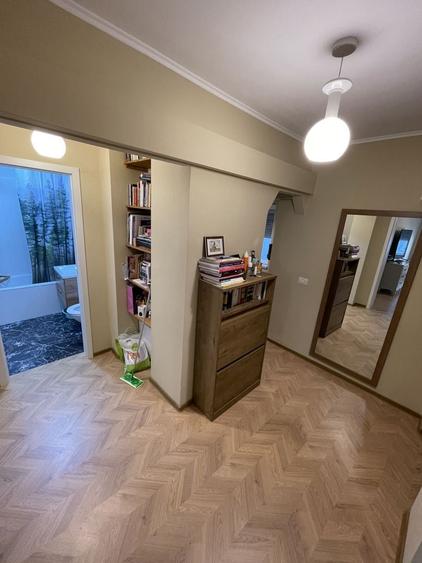 Piața Sf. Gheorghe | Decomandat | Renovat | Centrală proprie | Boxă 16 mp - 4