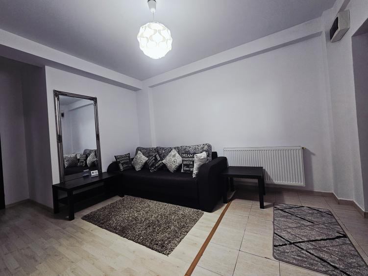 Apartament cu 3 camere semidecomandat, mobilat în Bucureștii Noi