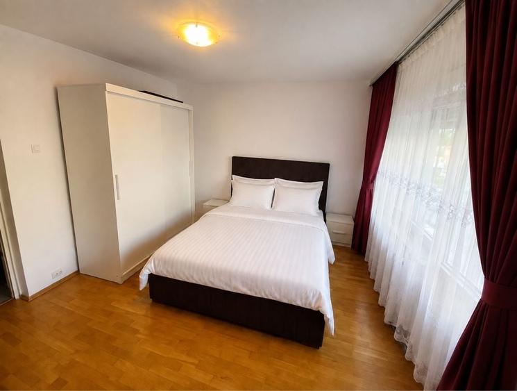 Apartament cu 3 camere decomandat în Răcădău