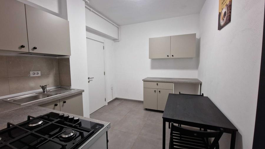 Apartament cu 2 camere semidecomandat în Militari