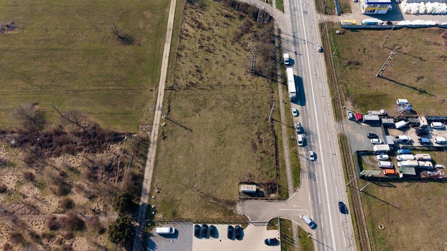 Teren Construcții intravilan de 2251 mp, în Grădiște