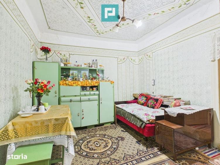 Casă cu 4 camere cu Teren 1461 Mp în Central