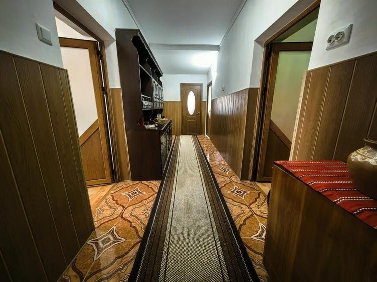 Casă individuală cu 4 camere cu Canalizare în Horpaz