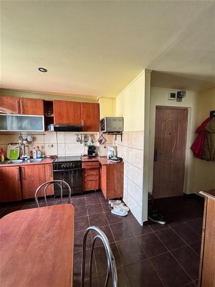 Apartament cu 4 camere decomandat în Gojdu