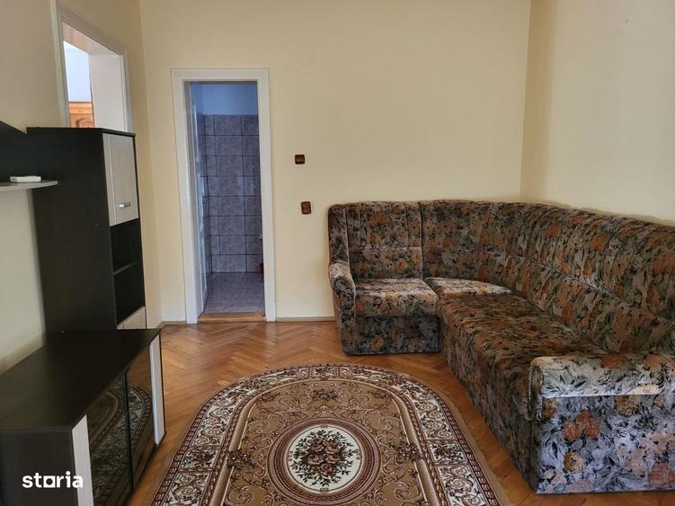 Casă cu 4 camere cu Teren 353 Mp în Central