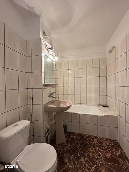 Apartament cu 2 camere decomandat în Malu Roșu