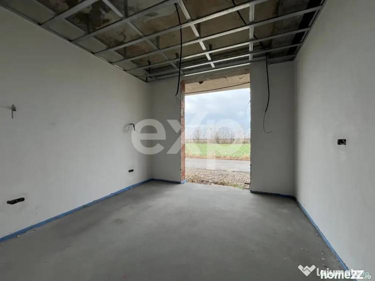 Casă cu 4 camere cu Teren 500 Mp în Balotești