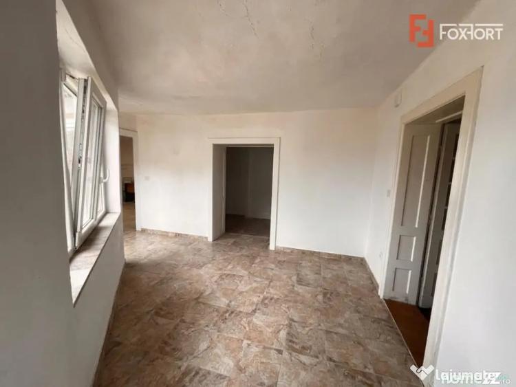 Casă cu 3 camere cu Teren 1438 Mp în Central
