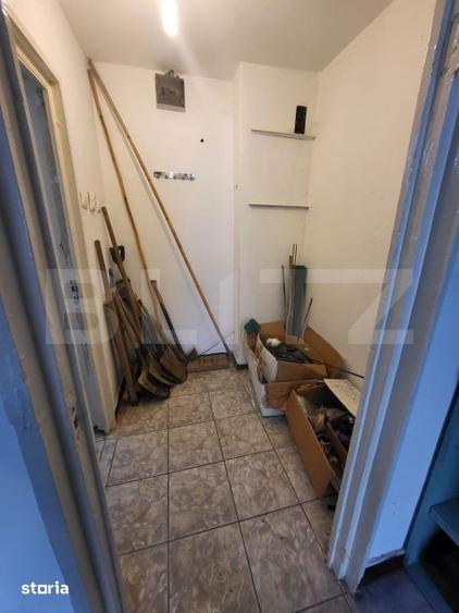 Spatiu comercial de vanzare, zona Micro III - 2