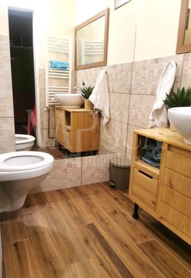 Casă individuală cu 4 camere cu Canalizare în Central