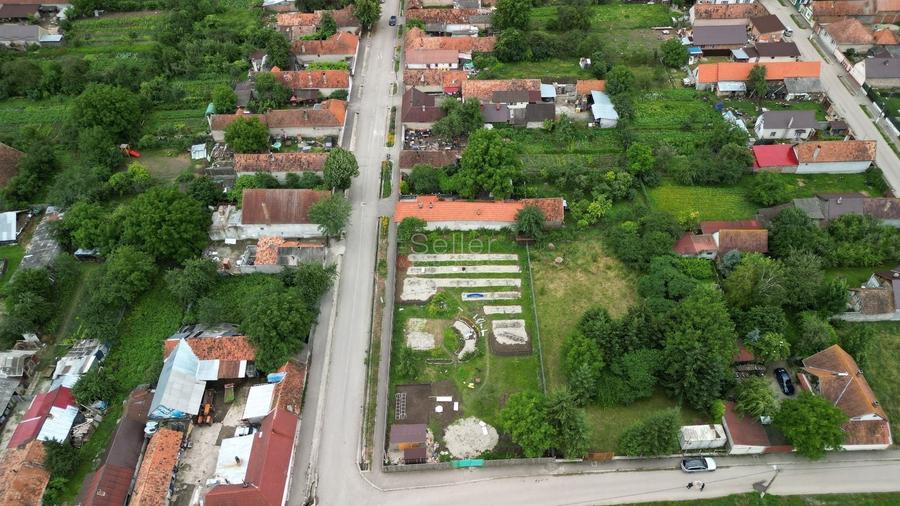 Teren Construcții intravilan de 1150 mp, în Rotbav