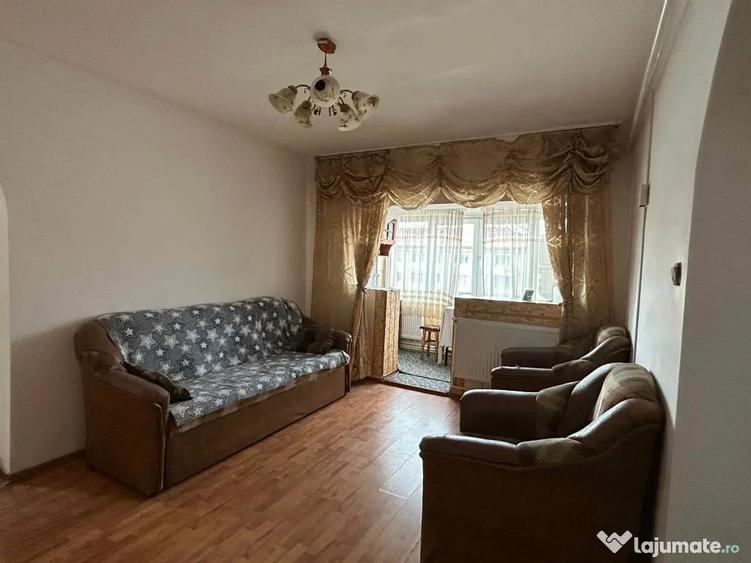 Apartament cu 2 camere semidecomandat în Central