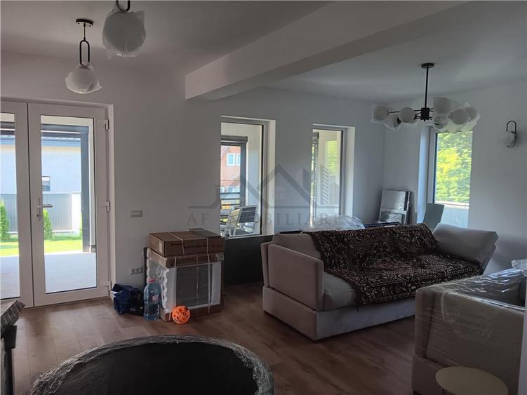 Barnova VILA LUX in spatele Primariei zona exclusivista cu p - 9