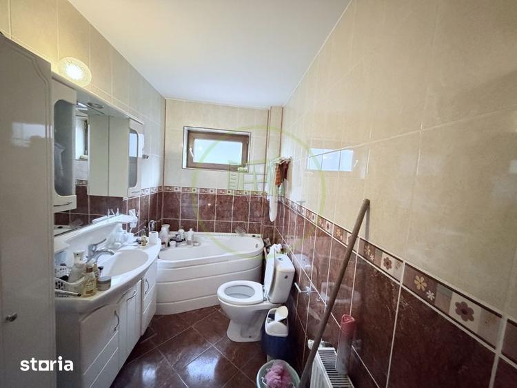 Casă cu 5 camere cu Teren 581 Mp în Brestei