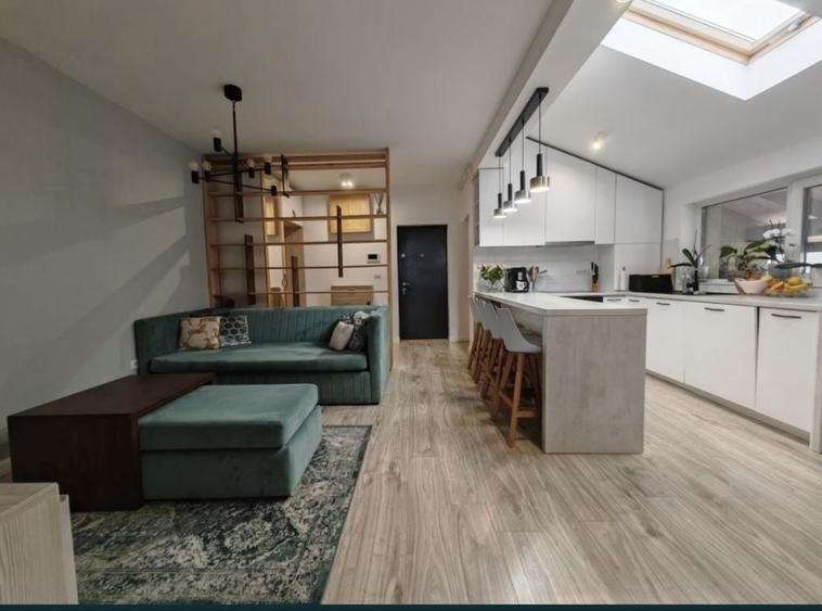 Apartament cu 3 camere decomandat în Micălaca