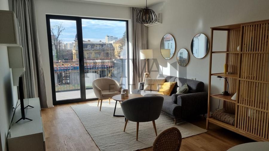 Apartament cu 2 camere decomandat, mobilat în Ultracentral