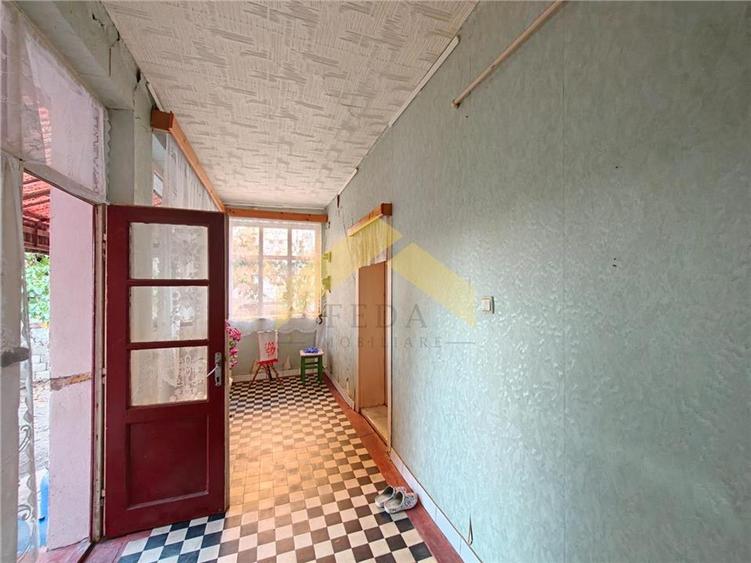 Casă individuală cu 5 camere cu Canalizare în Livada