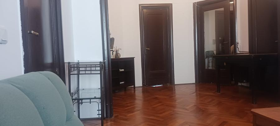 Apartament cu 3 camere decomandat în Cișmigiu