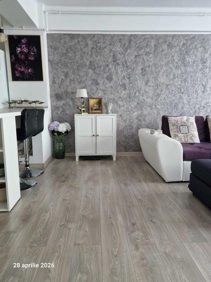 Apartament cu 3 camere decomandat în Șelimbăr
