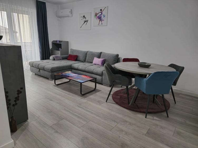 Apartament cu 2 camere decomandat în Tunari