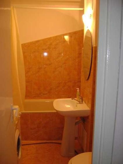 Apartament cu 2 camere semidecomandat în Lunei