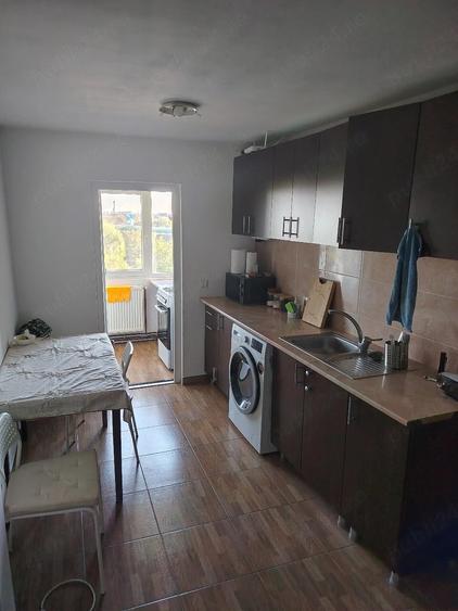 Apartament cu 2 camere decomandat în Periferie