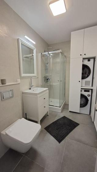 Apartament cu 2 camere circular, mobilat în Est