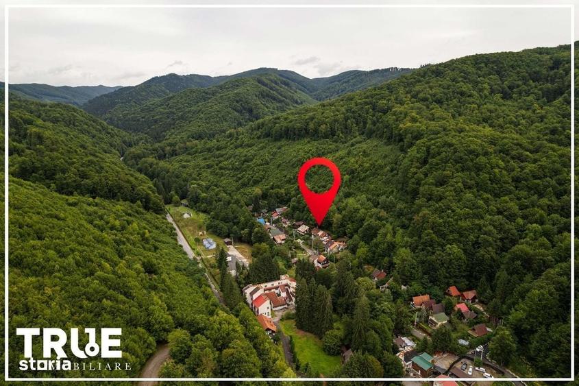 Casă cu 4 camere cu Teren 130 Mp în Praid