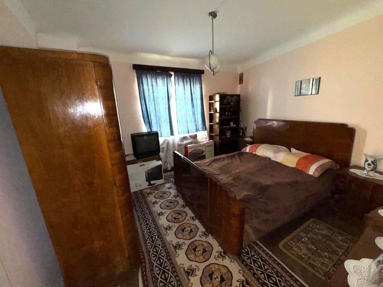 Casă individuală cu 4 camere cu Canalizare în Port
