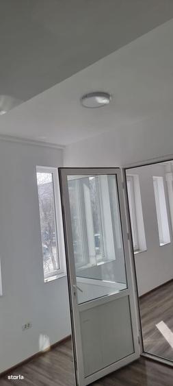 Spațiu comercial, de 25 mp, în Central