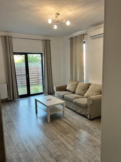 Apartament cu 2 camere decomandat, mobilat în Central