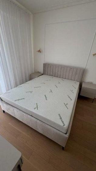 Apartament cu 2 camere semidecomandat, mobilat în Timpuri Noi