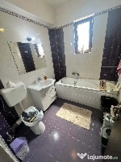 Apartament cu 2 camere semidecomandat în Fundeni