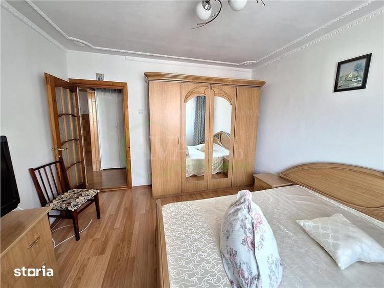 Apartament cu 3 camere decomandat în Ștefan cel Mare